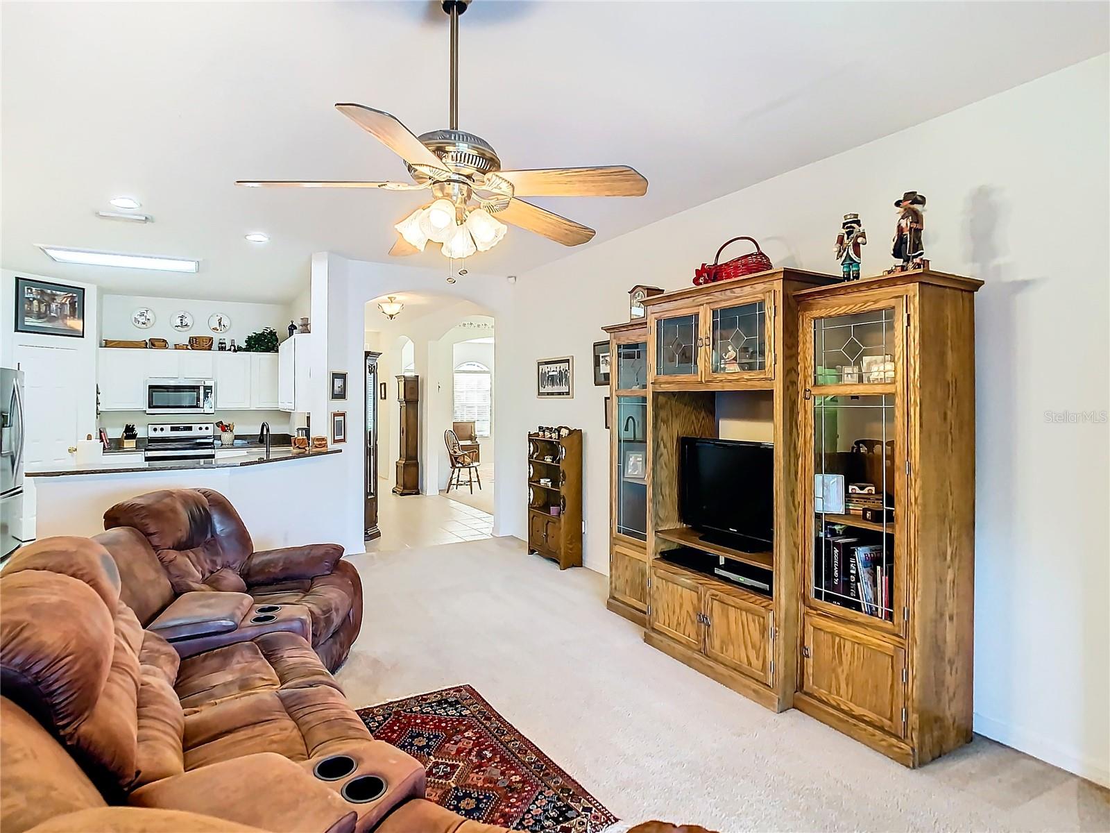 9505 LAUREL LEDGE DR