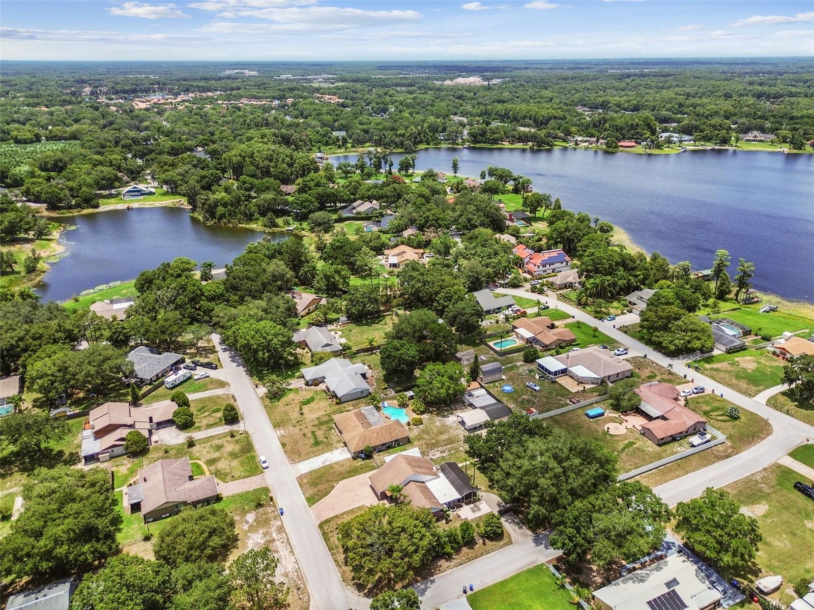 501 CHANCELLAR DR