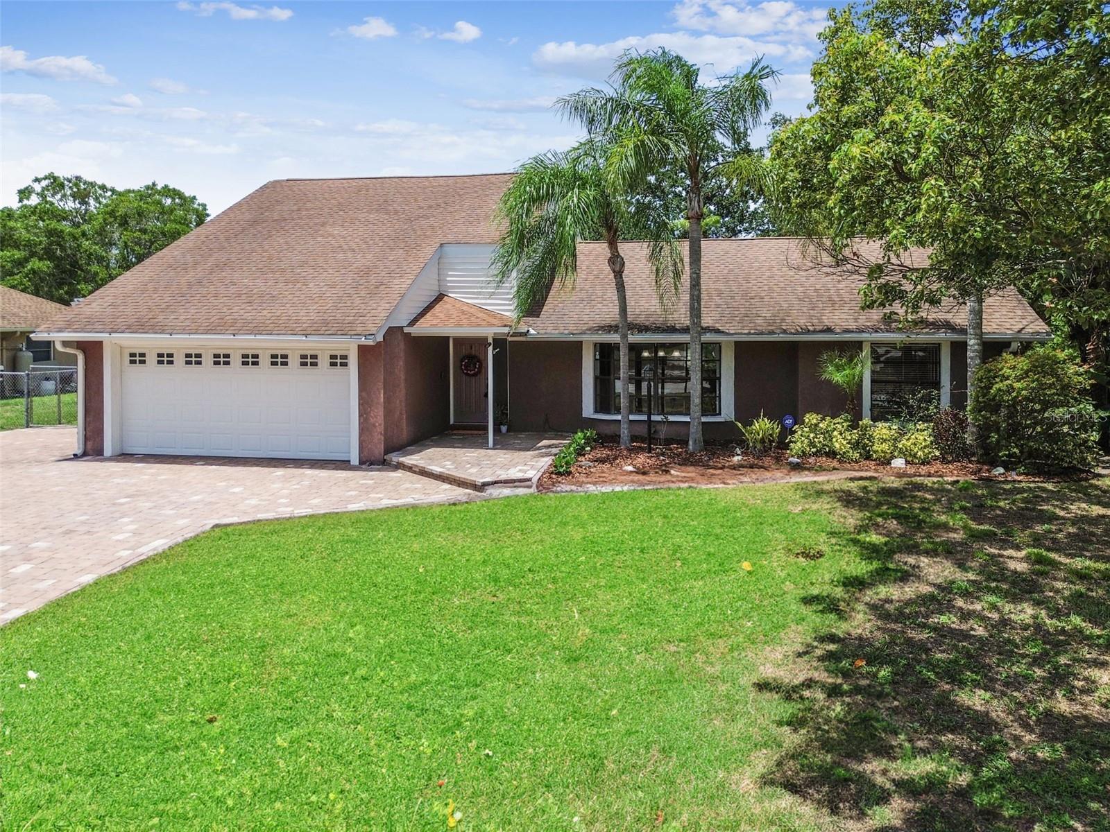 501 CHANCELLAR DR
