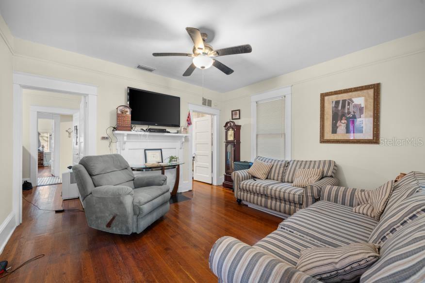 208 VINE AVE #1,2,3,4