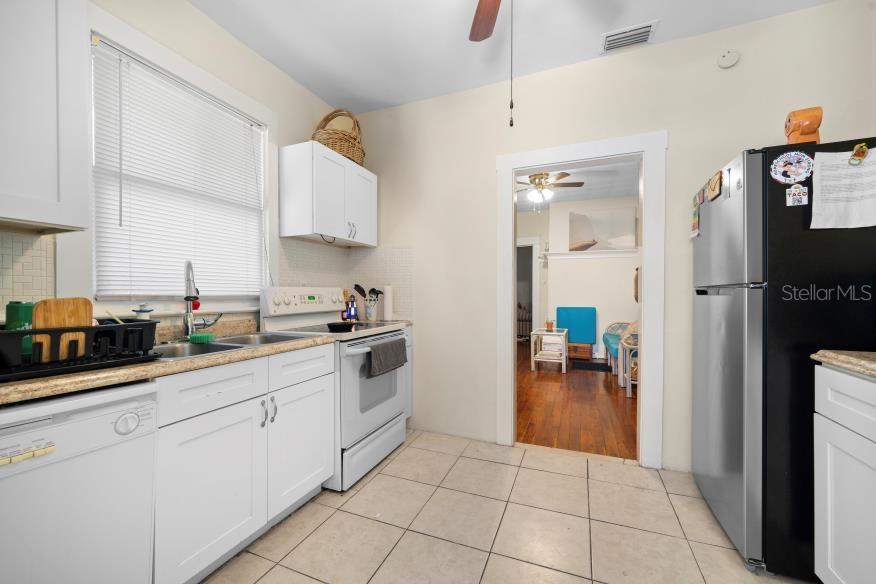208 VINE AVE #1,2,3,4