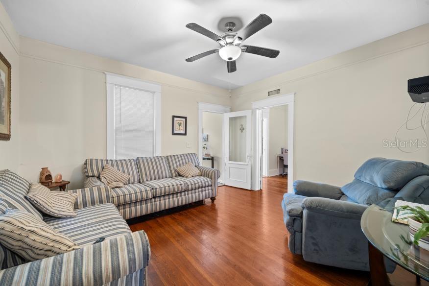 208 VINE AVE #1,2,3,4