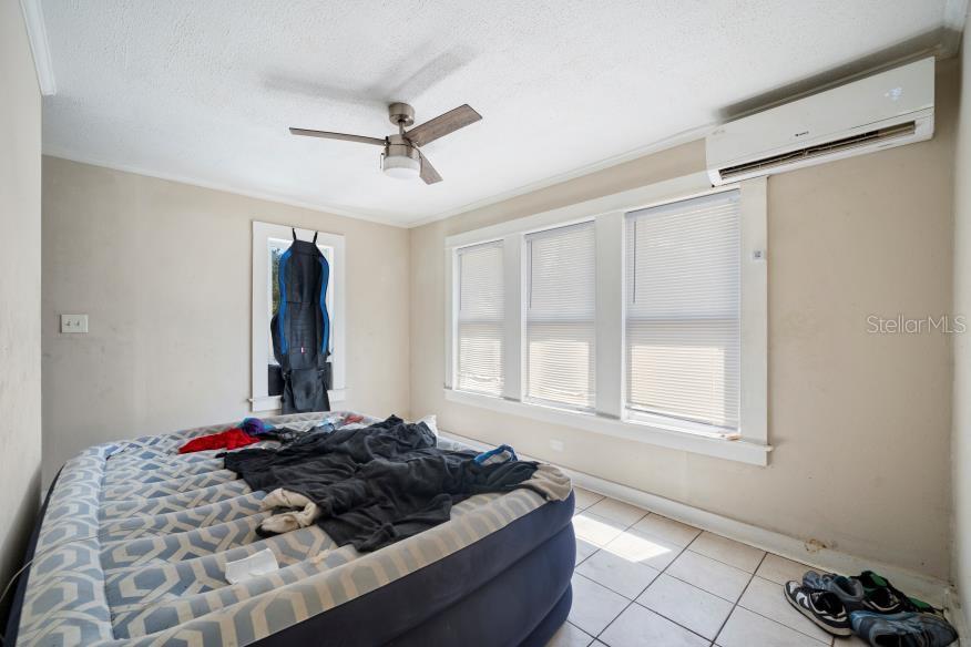 208 VINE AVE #1,2,3,4