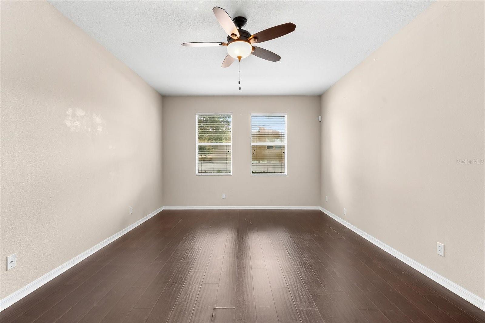 3005 MAPLE SHADE PL