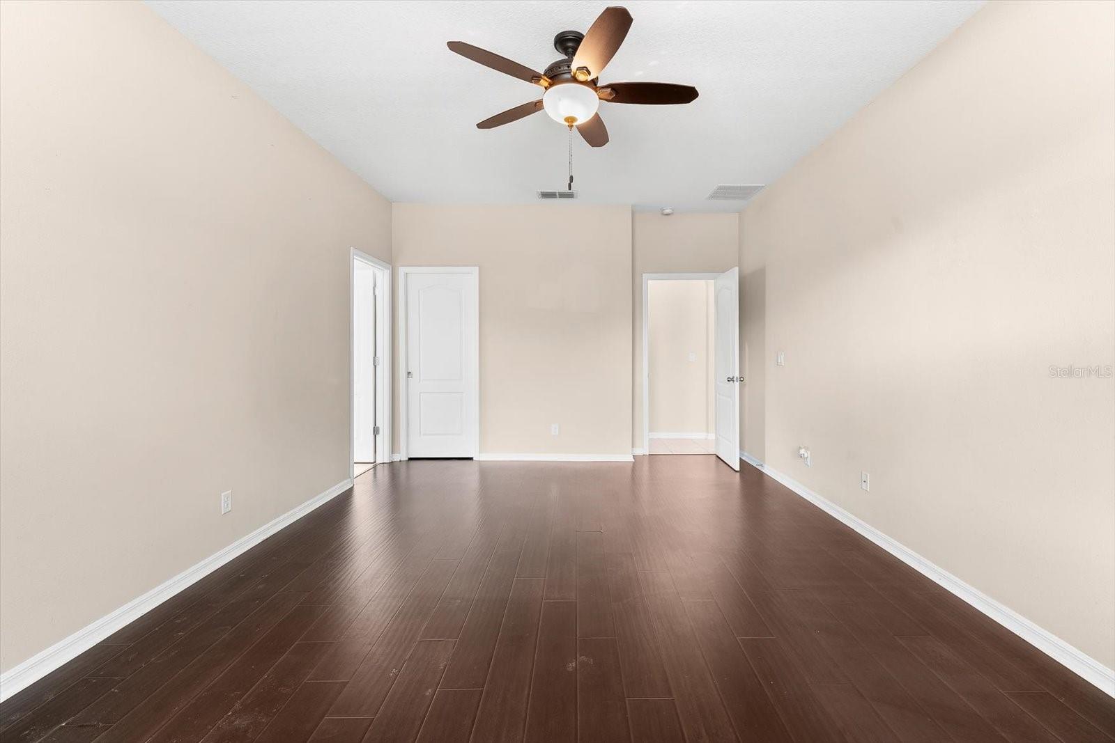 3005 MAPLE SHADE PL
