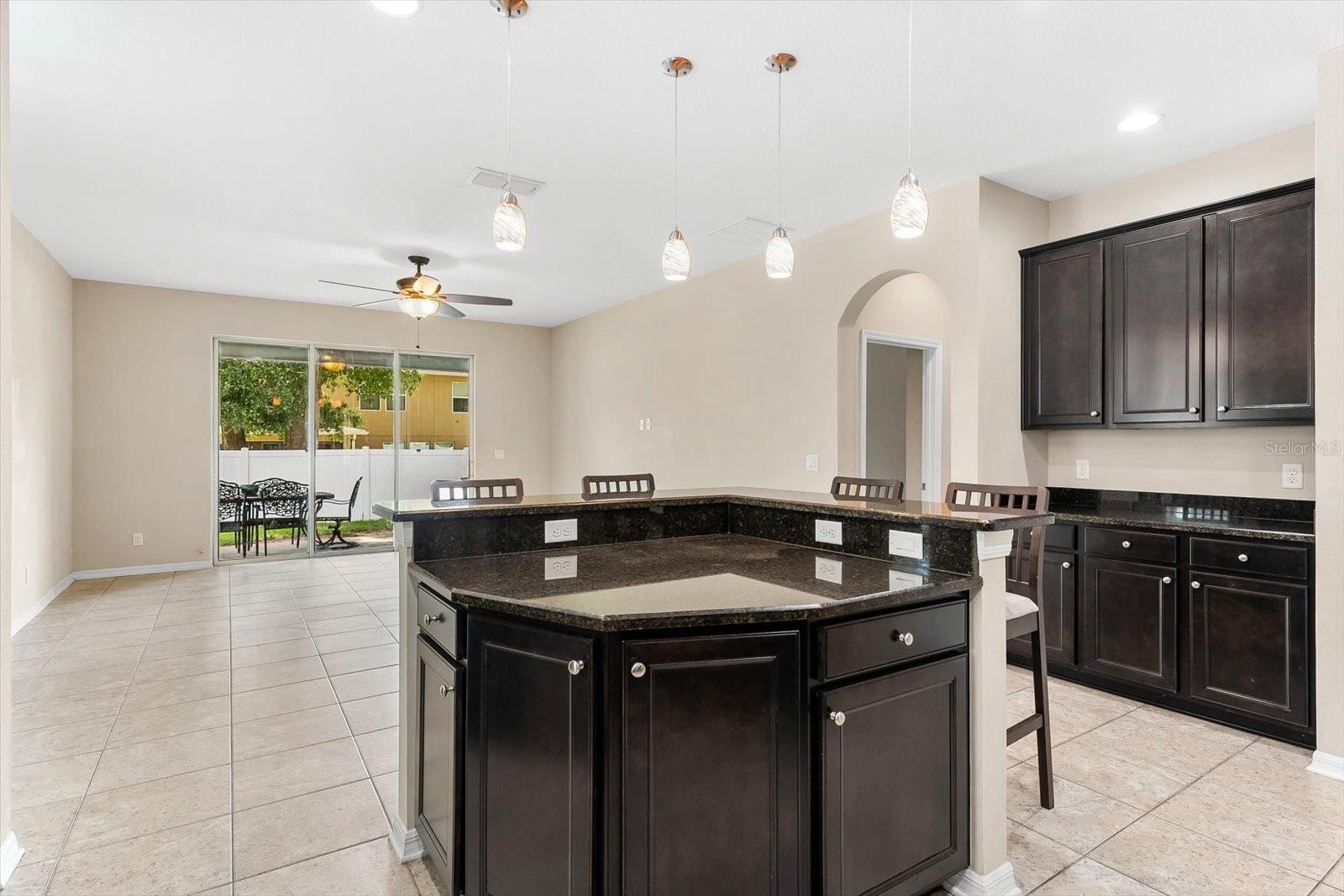 3005 MAPLE SHADE PL