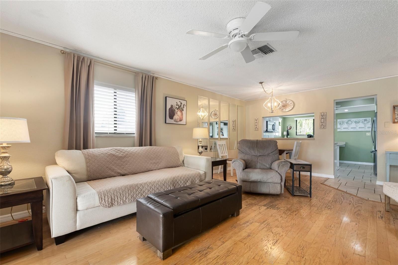 7800 EUREKA DR #7800