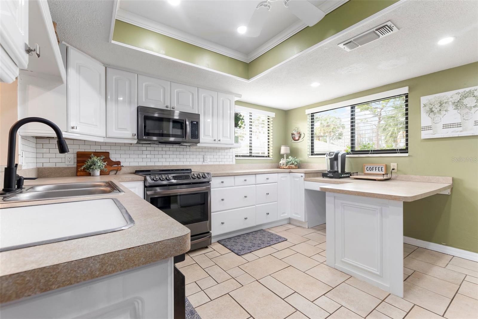 7800 EUREKA DR #7800