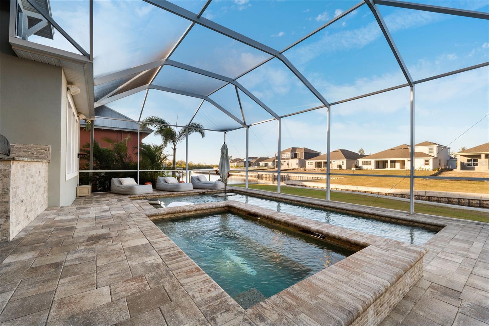 805 ISLEBAY DR