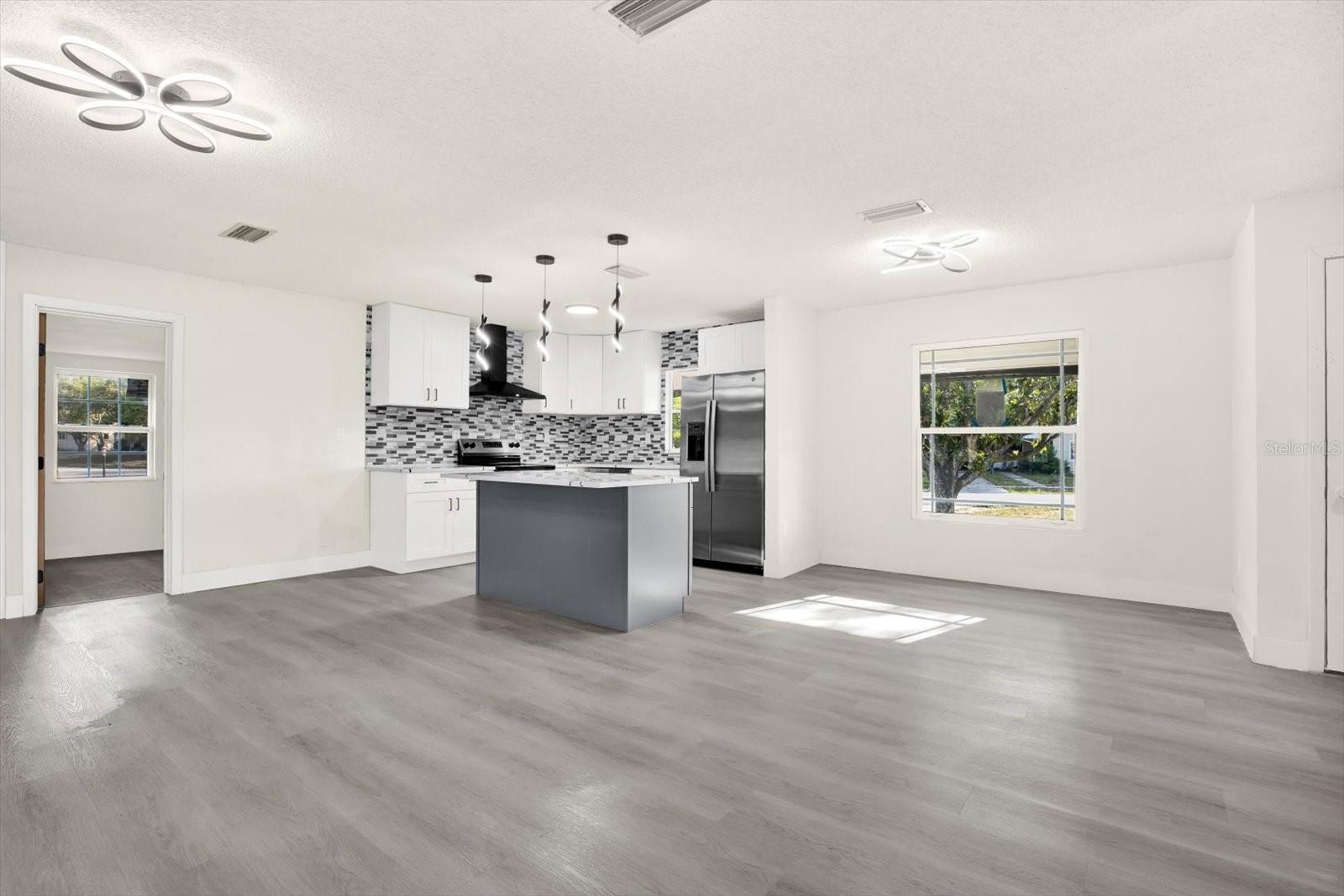 9266 CENTURY DR