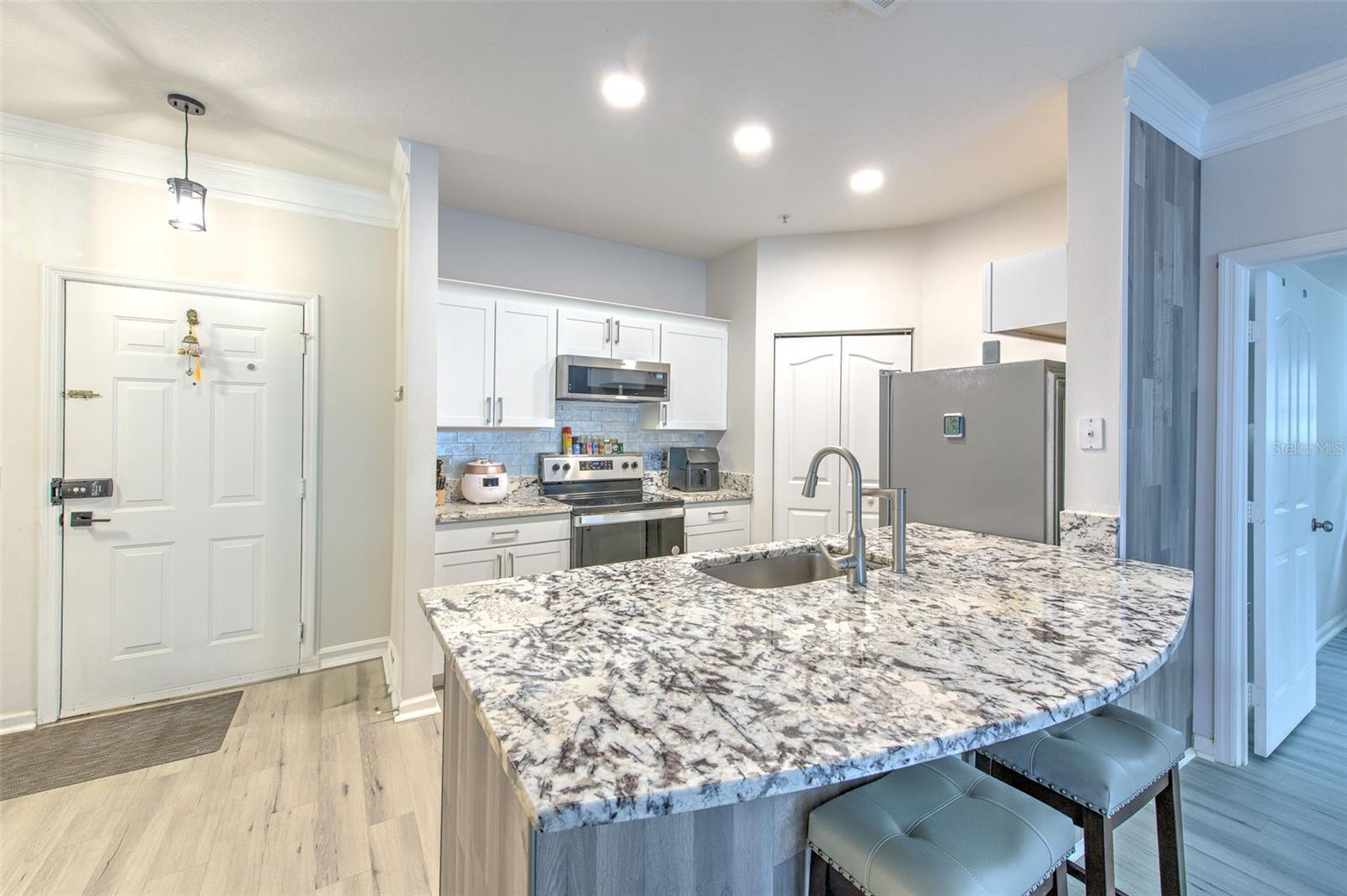 4207 S DALE MABRY HWY #2101