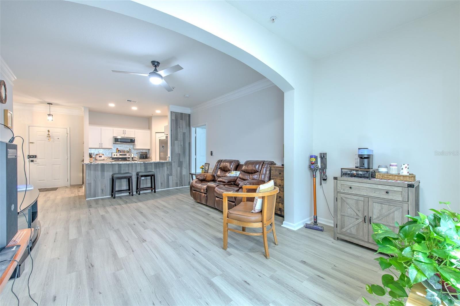 4207 S DALE MABRY HWY #2101