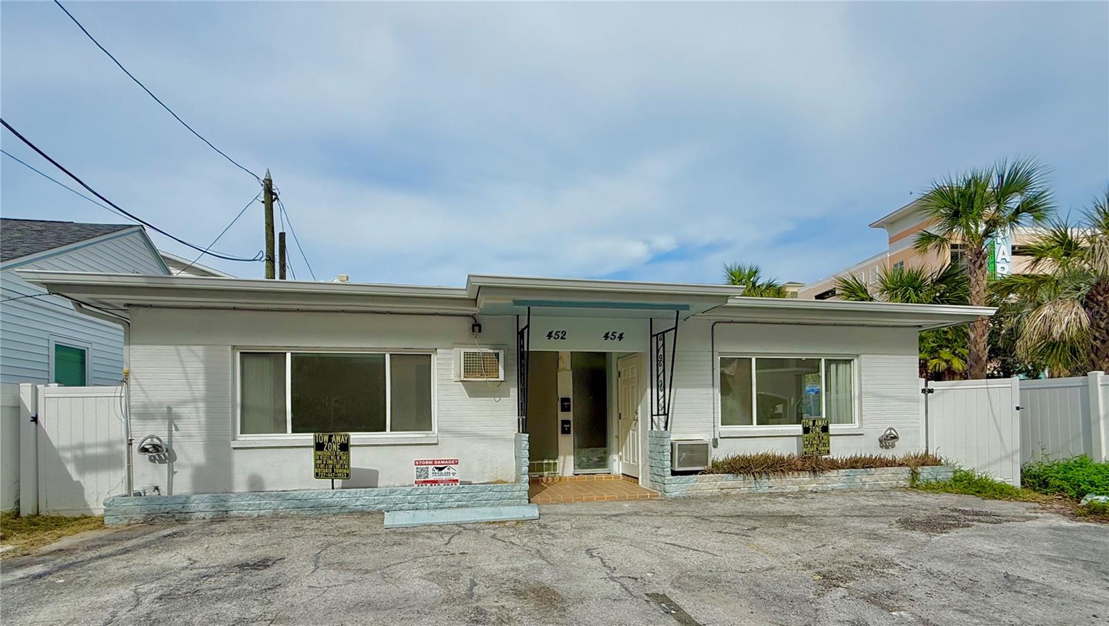 451 POINSETTIA AVE