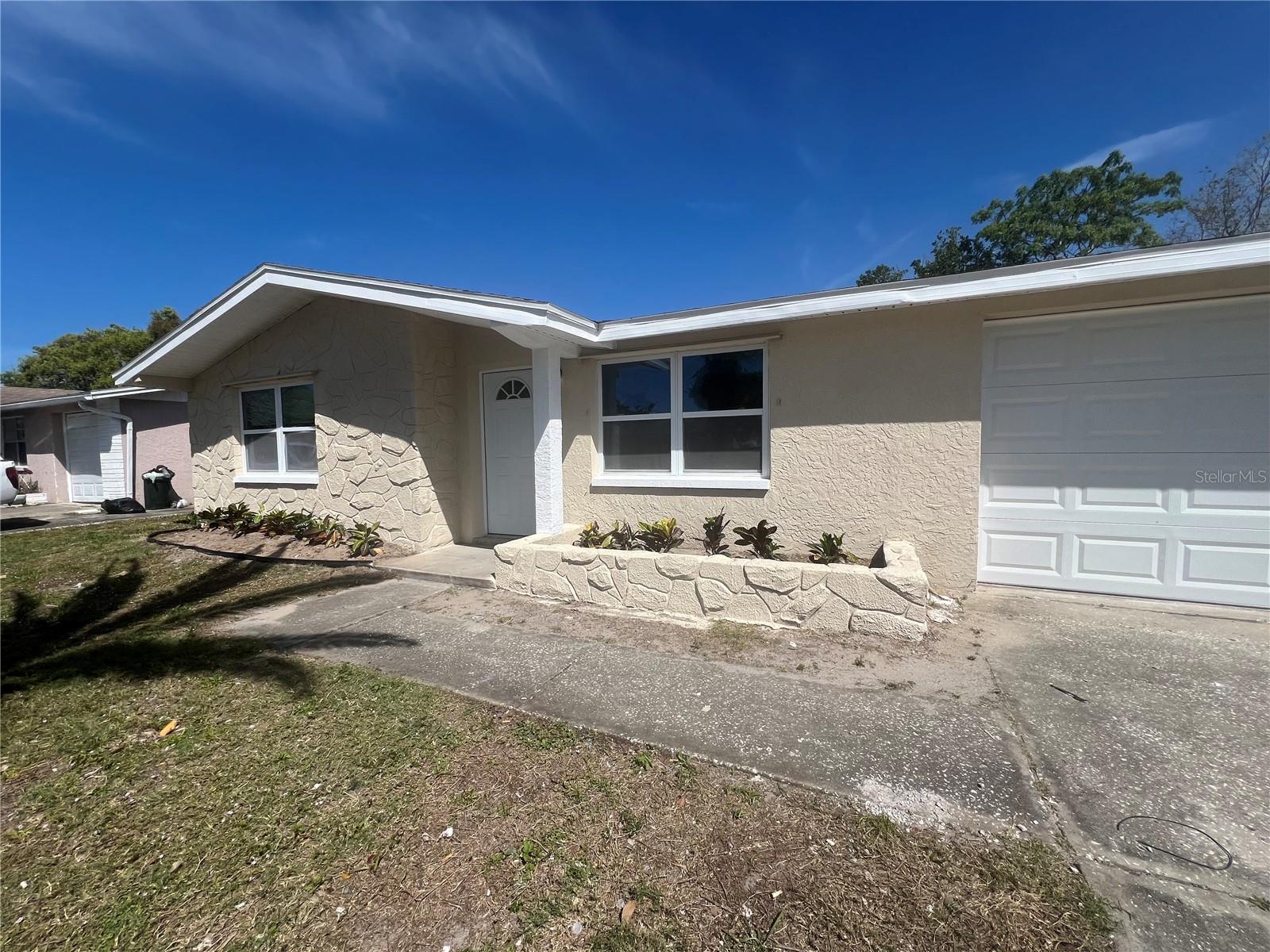 7401 KING ARTHUR DR
