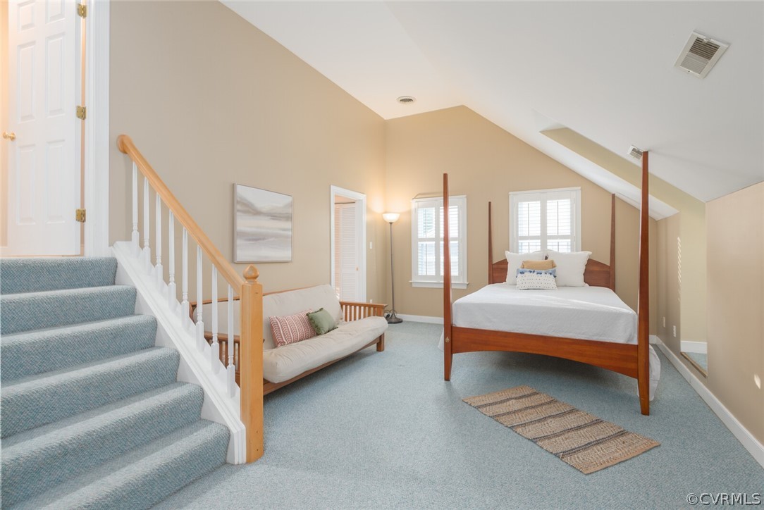 10275 Berkeley Manor Dr