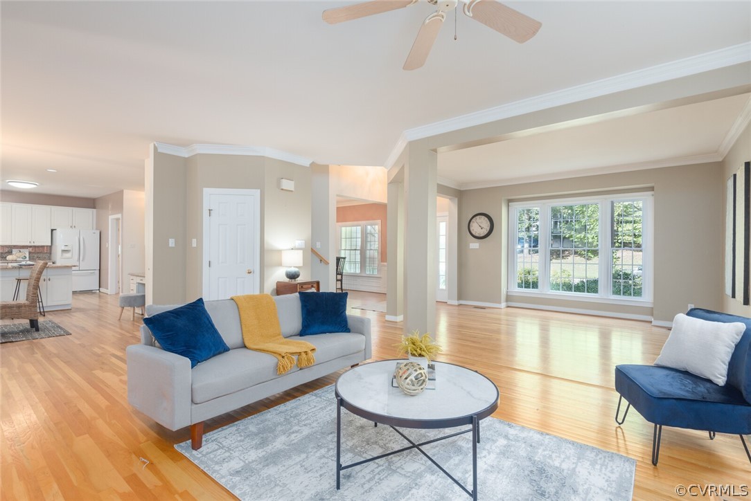 10275 Berkeley Manor Dr