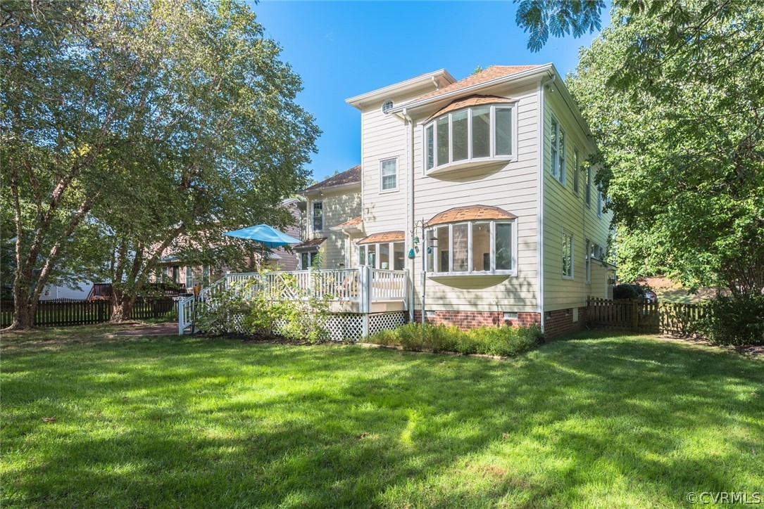 10275 Berkeley Manor Dr