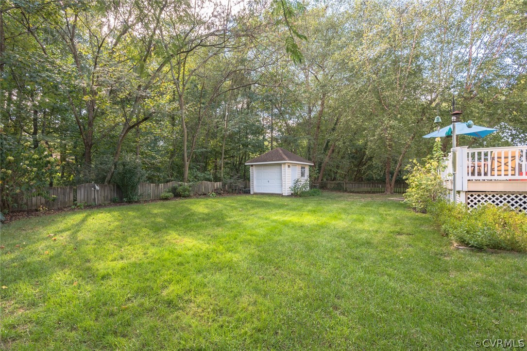10275 Berkeley Manor Dr