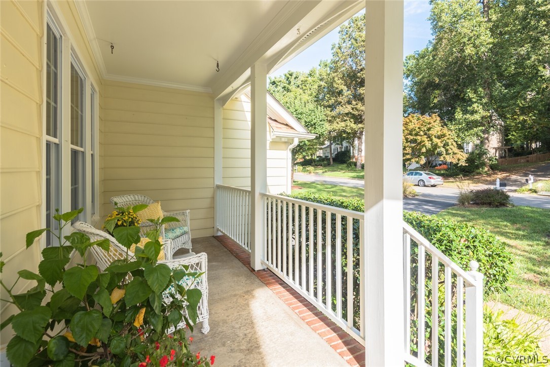 10275 Berkeley Manor Dr