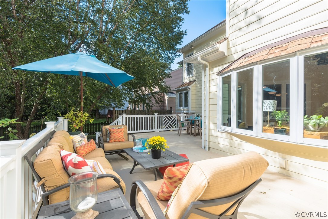 10275 Berkeley Manor Dr