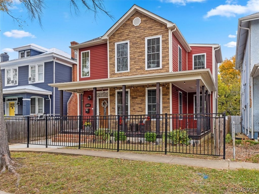 2909 Barton Ave