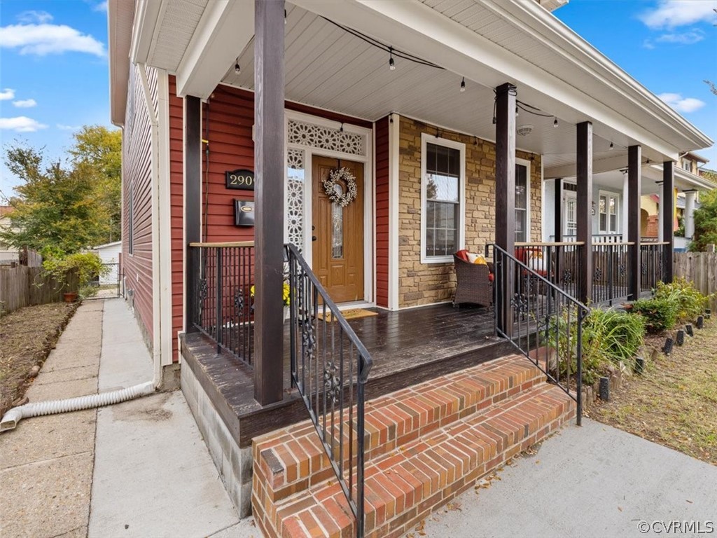 2909 Barton Ave