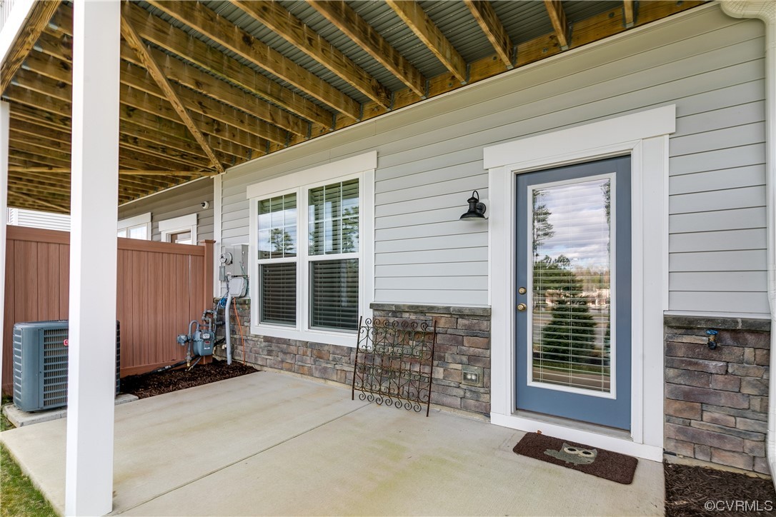 10416 Perennial Dr