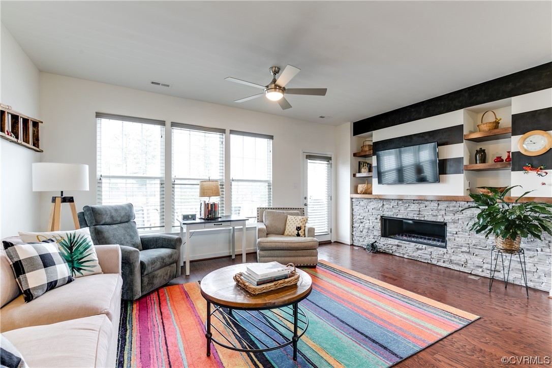 10416 Perennial Dr