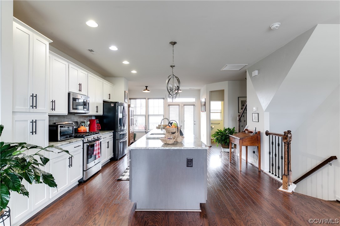 10416 Perennial Dr