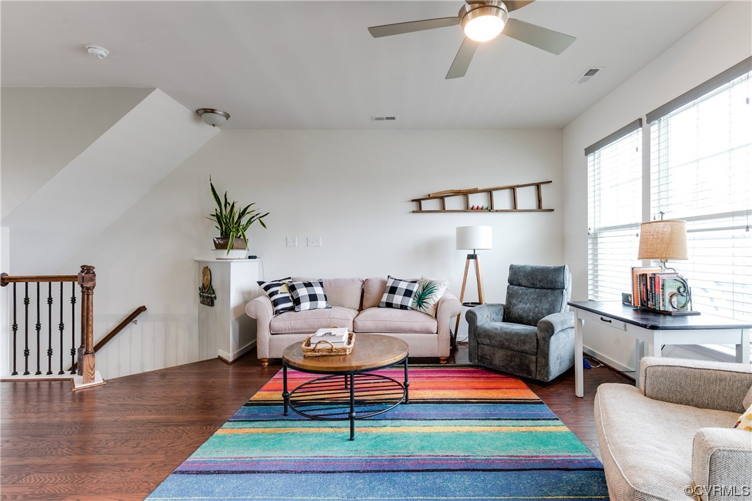 10416 Perennial Dr