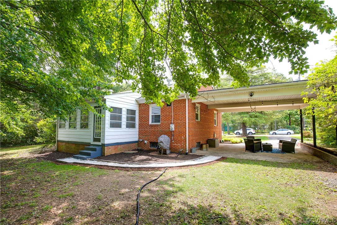 8610 Ave