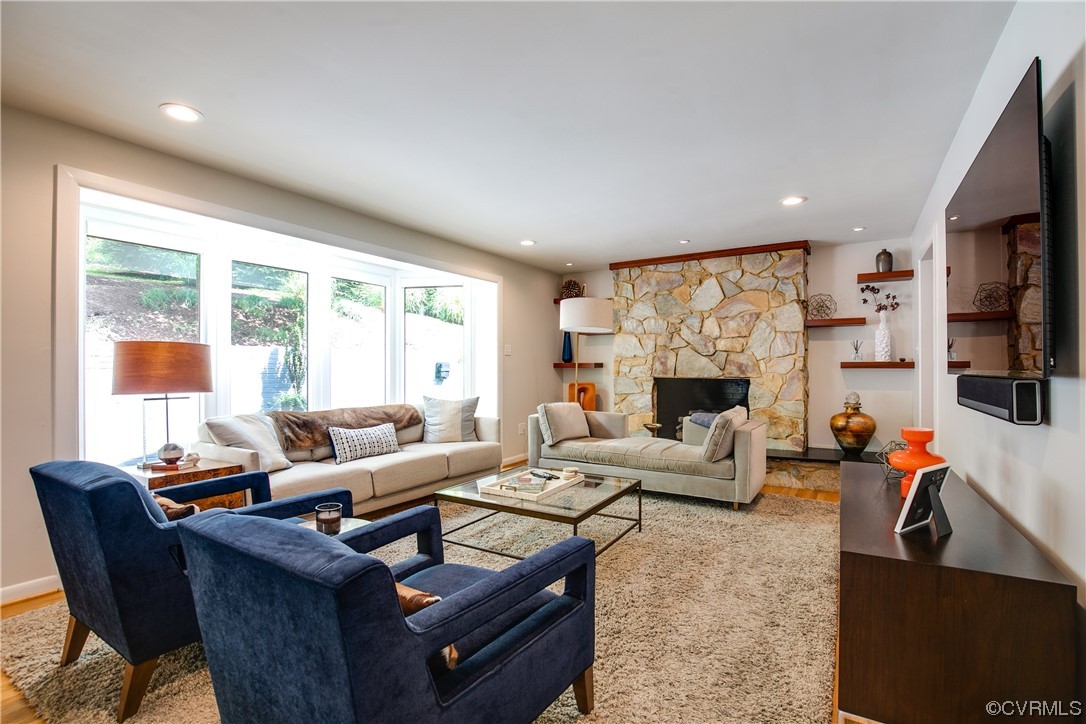 108 Kennondale Ln