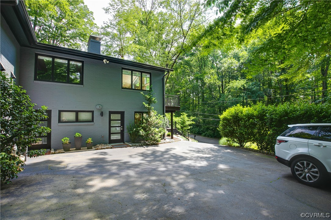 108 Kennondale Ln