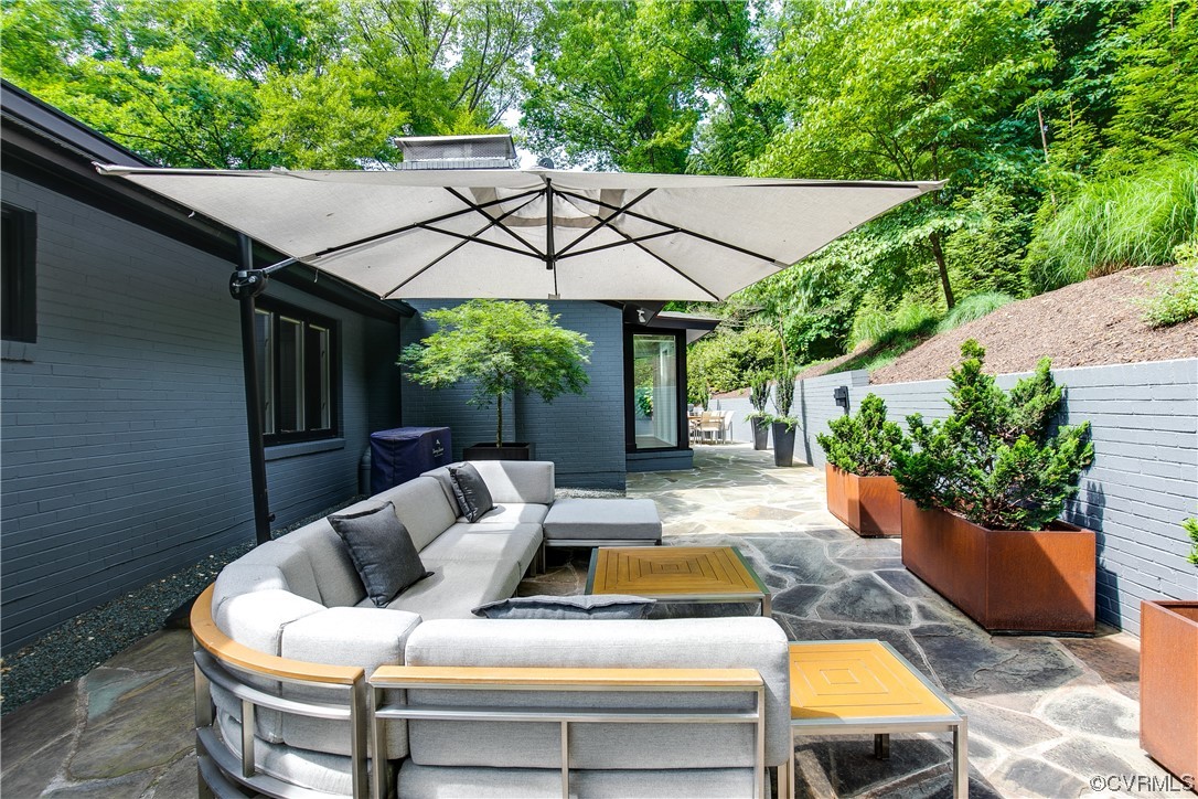 108 Kennondale Ln