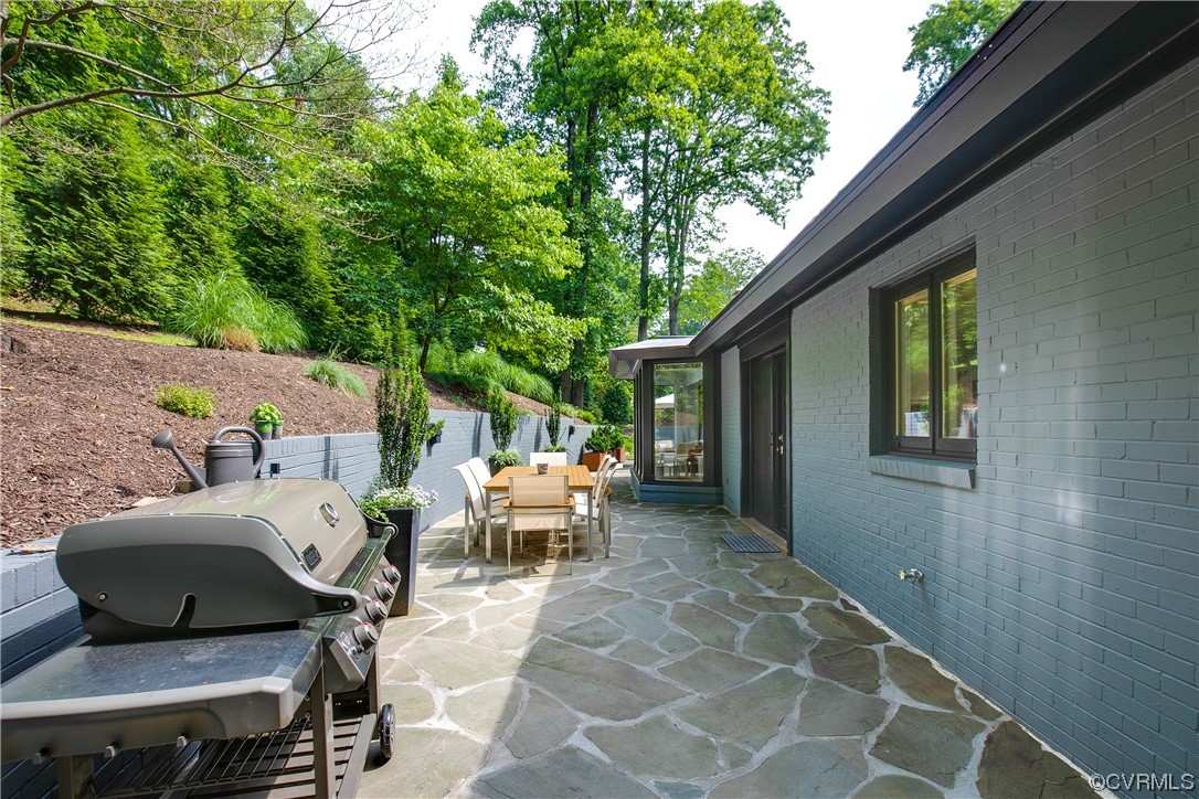 108 Kennondale Ln
