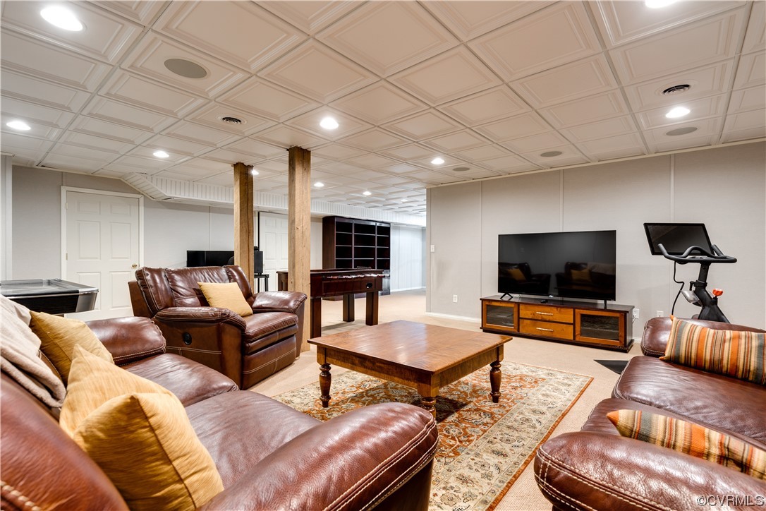 8101 Beach Rd