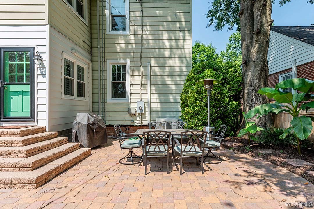4521 E Seminary Ave