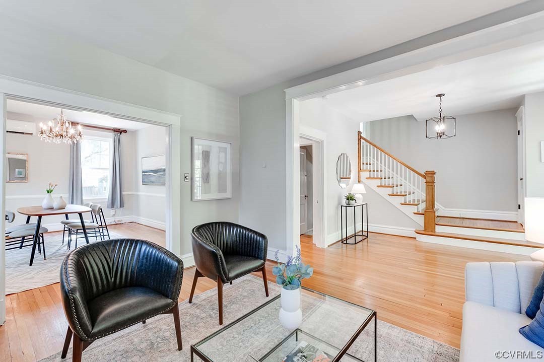 4521 E Seminary Ave