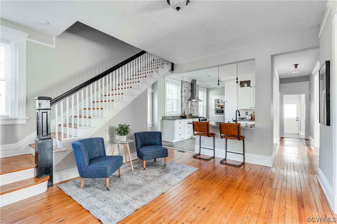 103 Dundee Ave
