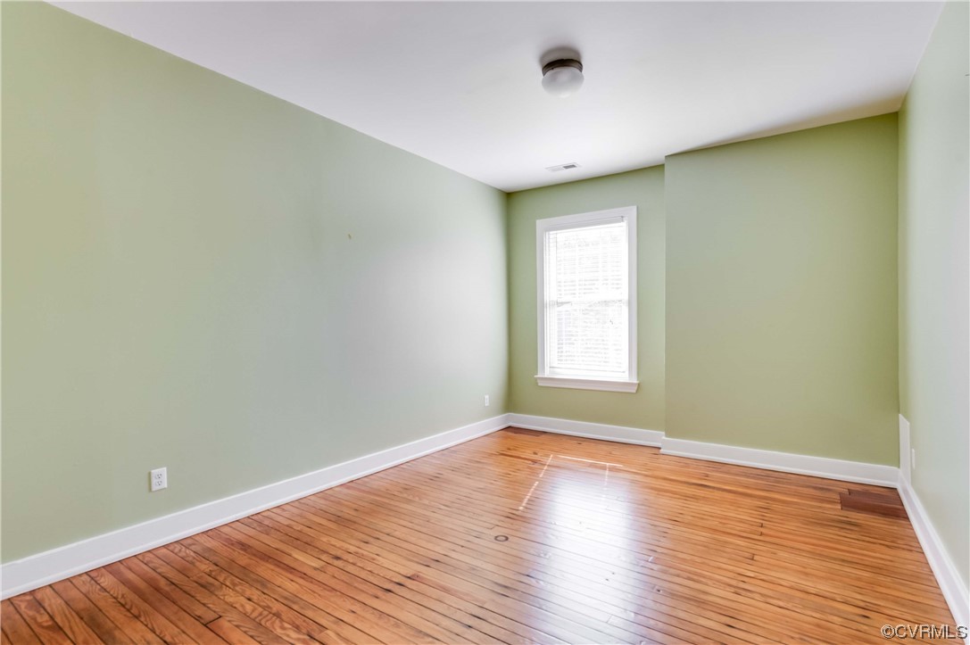 103 Dundee Ave