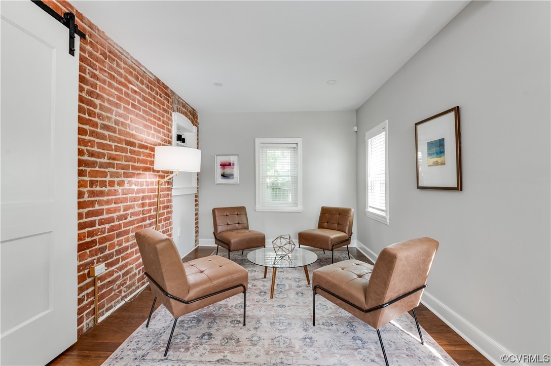 103 Dundee Ave