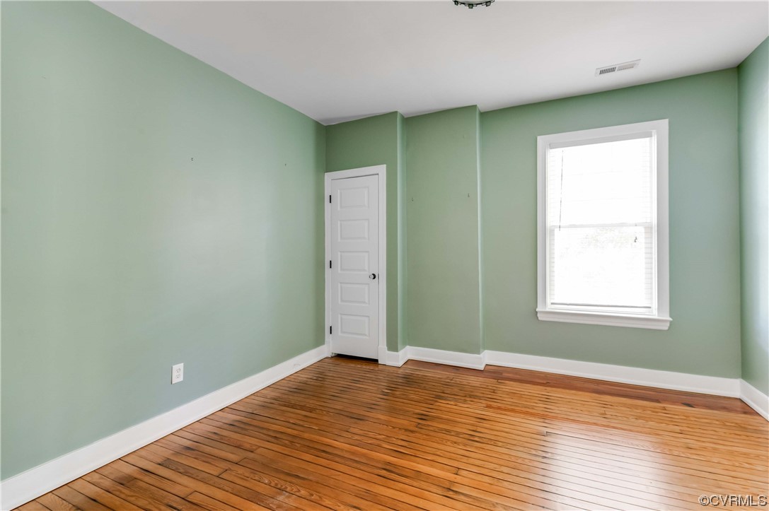 103 Dundee Ave