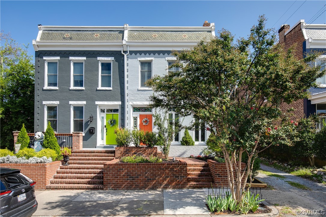 15 N Shields Ave