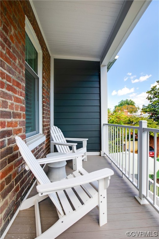 15 N Shields Ave
