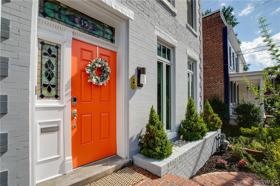 15 N Shields Ave