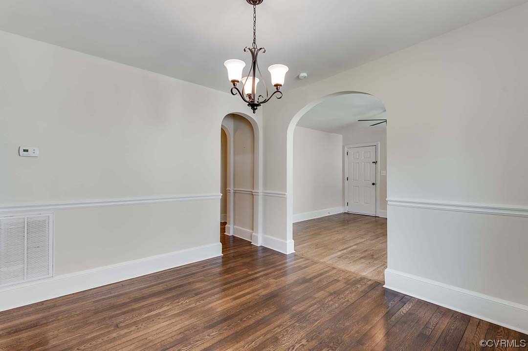 17 Masonic Ln