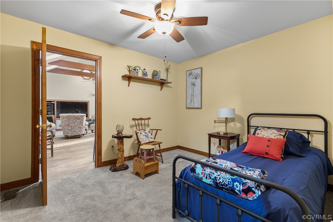 10413 Glen Oaks Dr