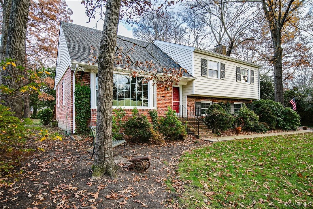 2351 Traymore Rd