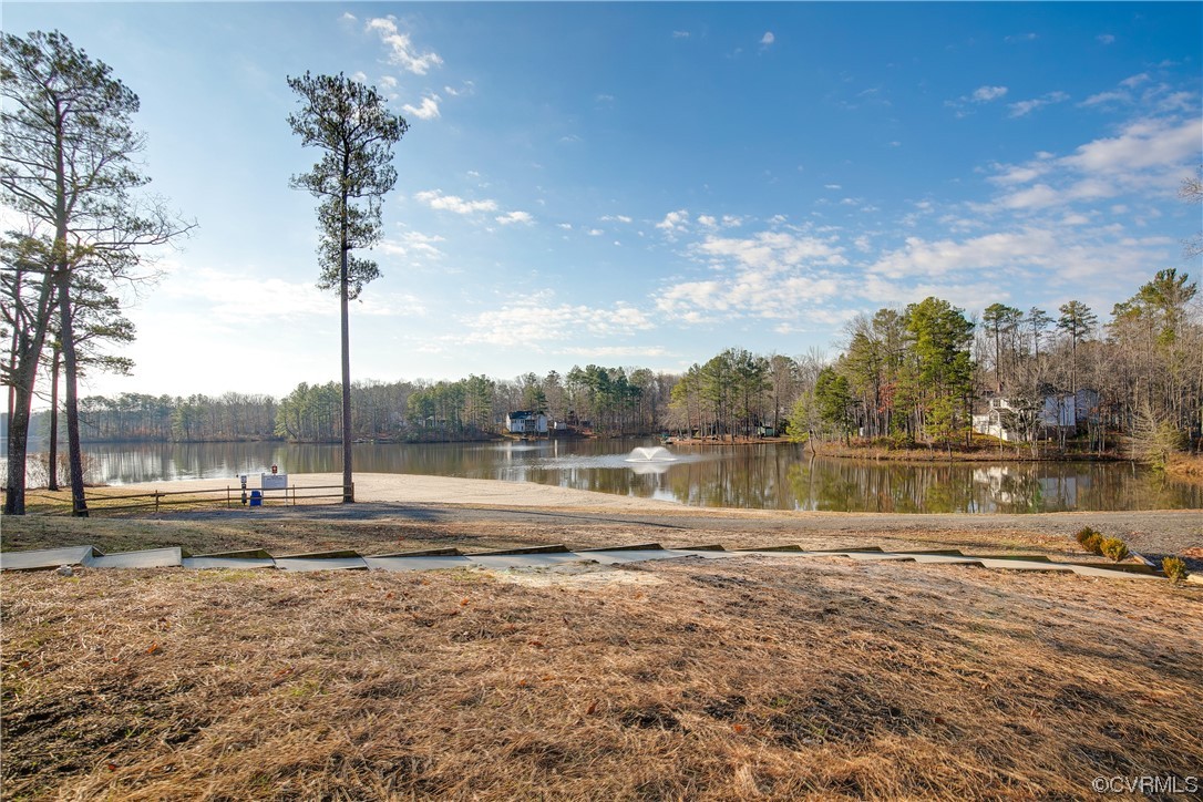 525 Welsh Dr