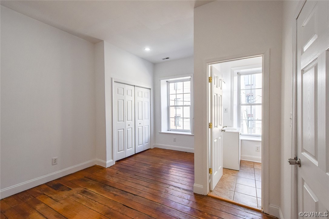 305 Cedar St
